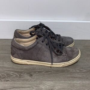 UGG tomy women's pewter suede laced up sneaker size 7